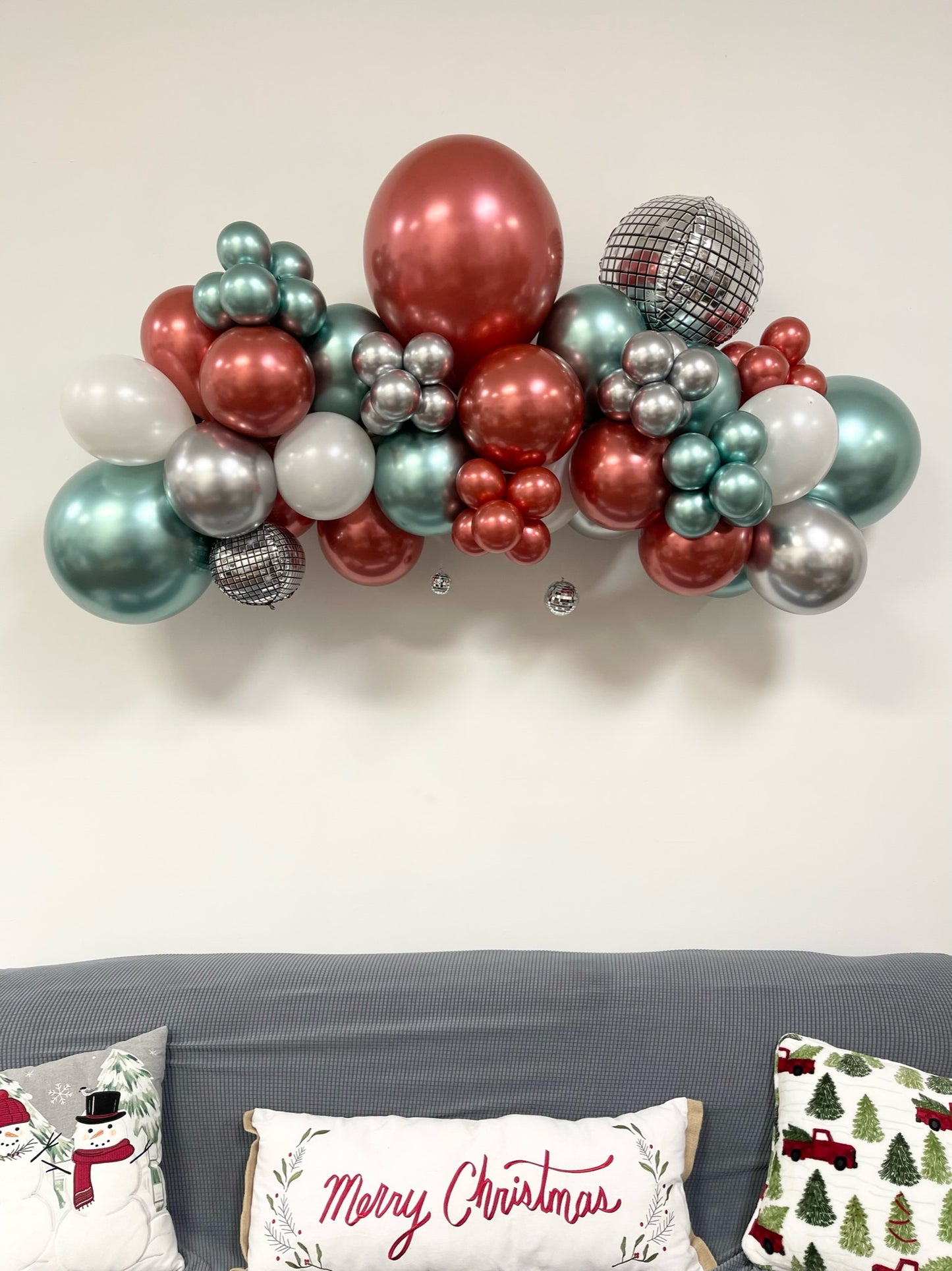 Shiny & Chrome - Grab & Go Balloon Garland