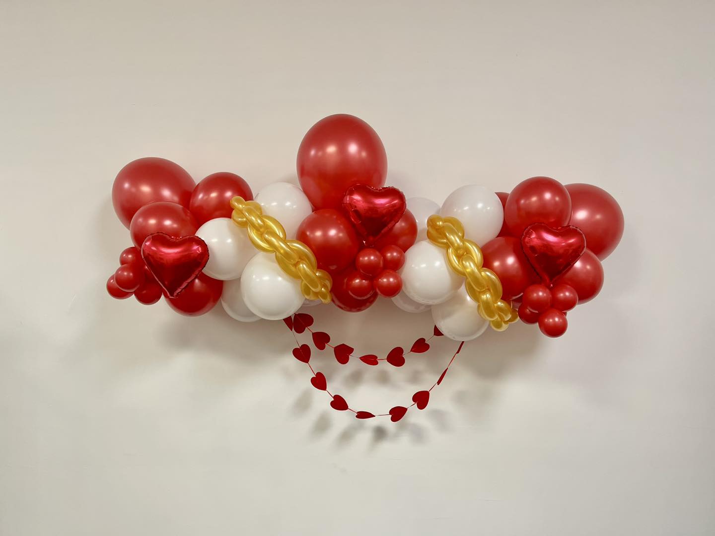 Locked Into Love 6 foot Balloon Garland